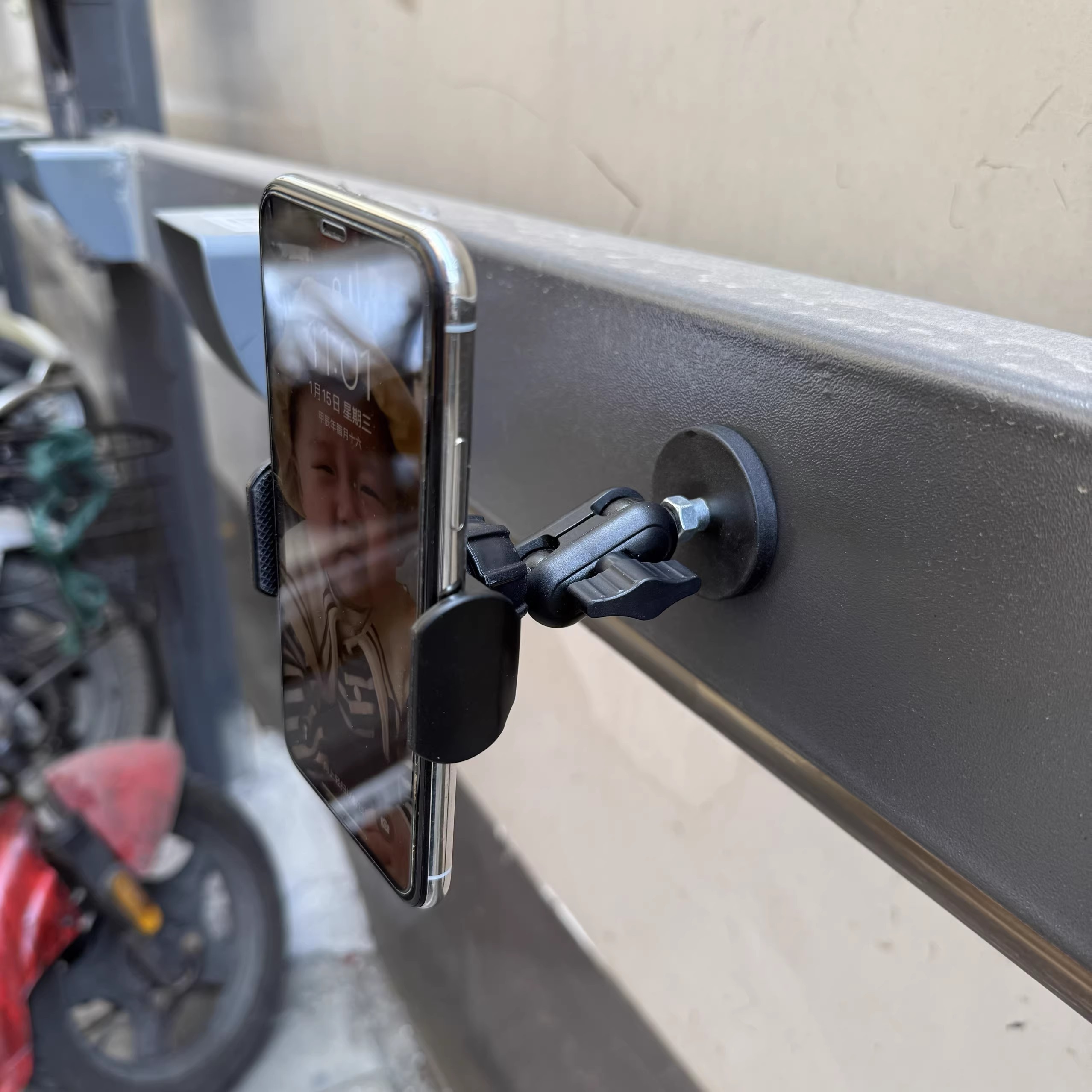 Powerful N52 Magnet Phone Clip - огляд і ціна Outdoor Power 'Hose'